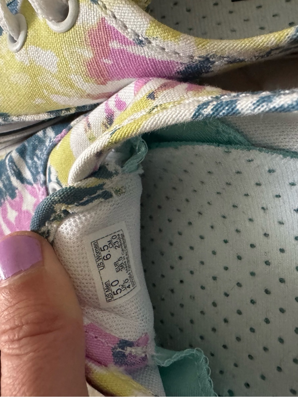 Vans - Picture 2 of 3